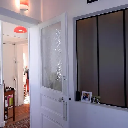 Apartment Beau 2 Pieces Avec Balcon Parc Des Buttes Chaumont Paris