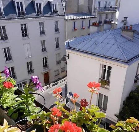 Apartment Beau 2 Pieces Avec Balcon Parc Des Buttes Chaumont Paris
